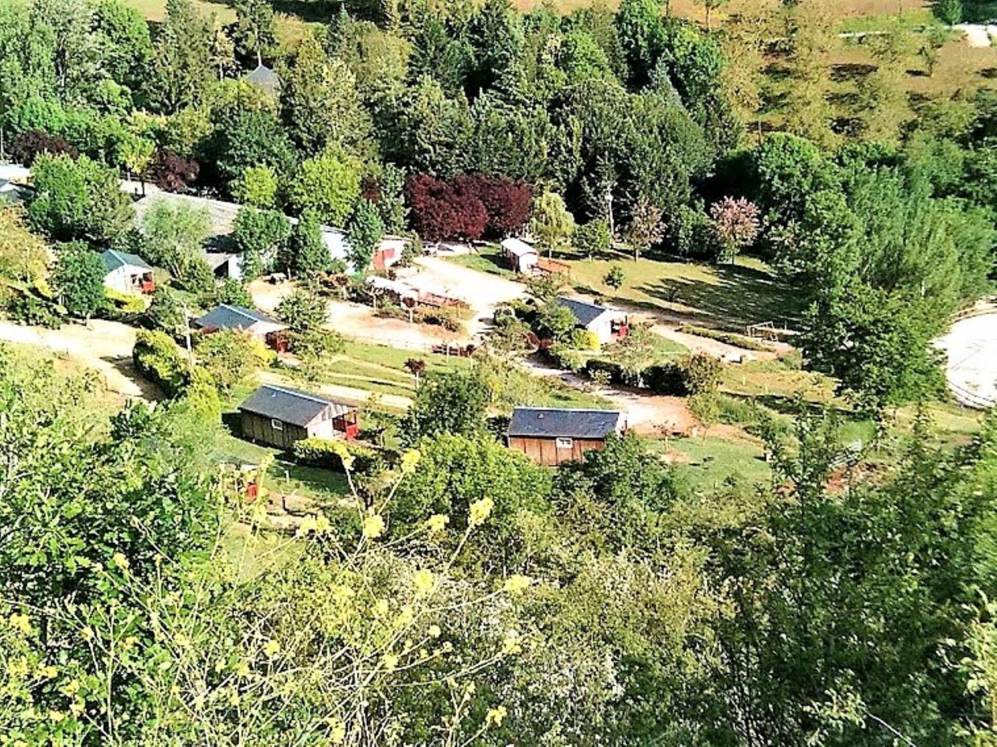 la Frégière Chalets Clairvaux-d'Aveyron Exterior foto