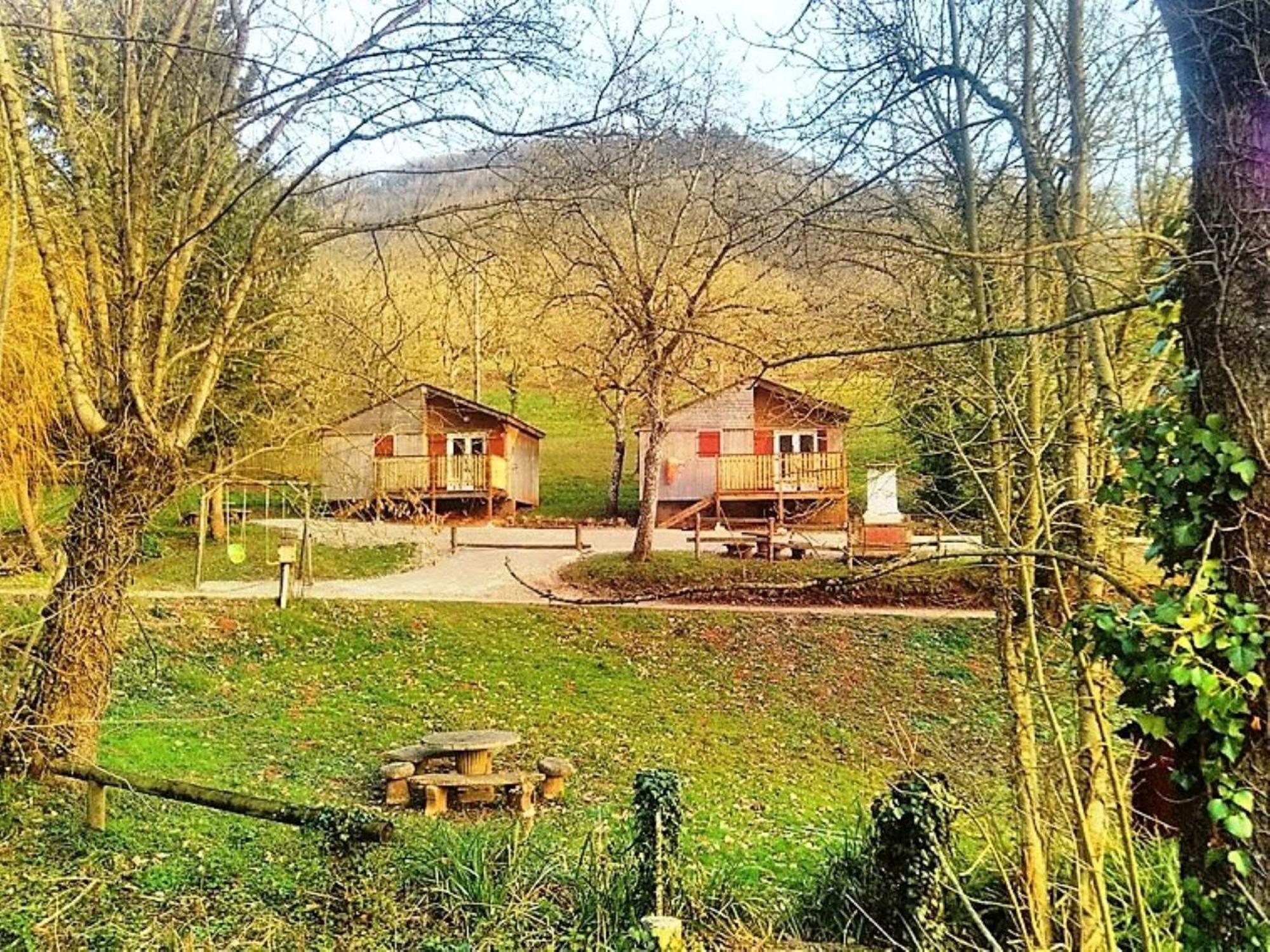 la Frégière Chalets Clairvaux-d'Aveyron Exterior foto
